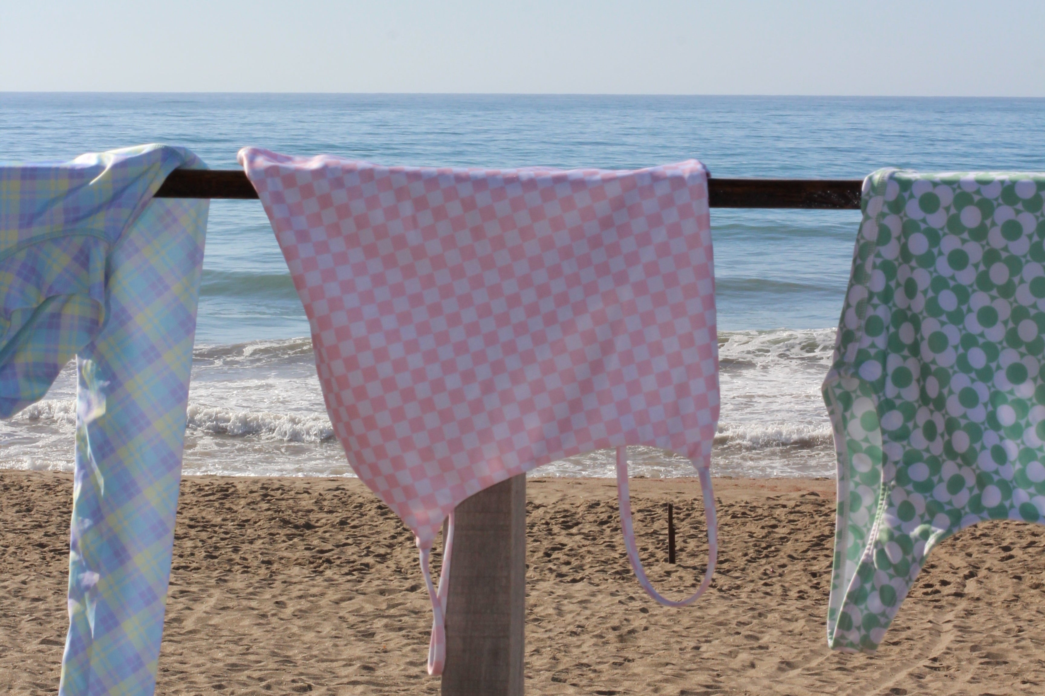 Bañadores de mujer vintage. Para surf y deportes acuáticos. Calidad premium.